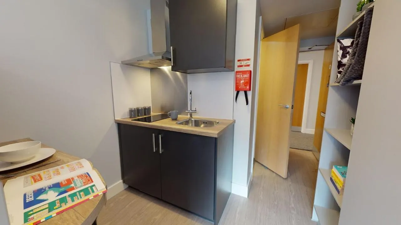 For Students Only Contemporary Studios At Iq Hoxton In Лондон Великобритания