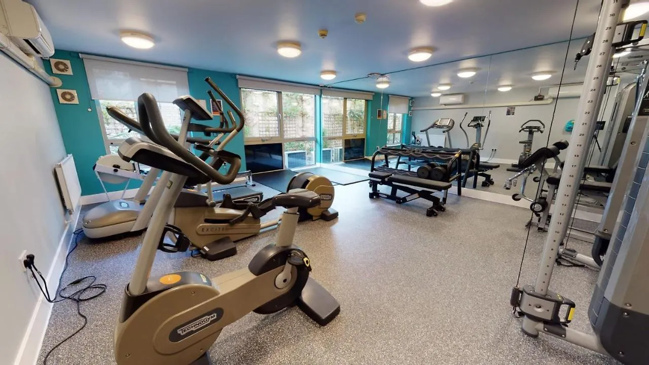 For Students Only Contemporary Studios At Iq Hoxton In London United Kingdom