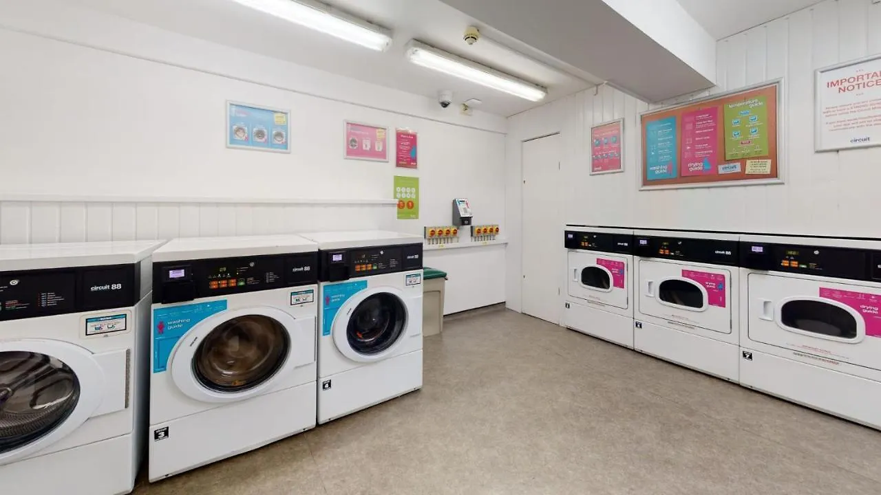 For Students Only Contemporary Studios At Iq Hoxton In London Apartment